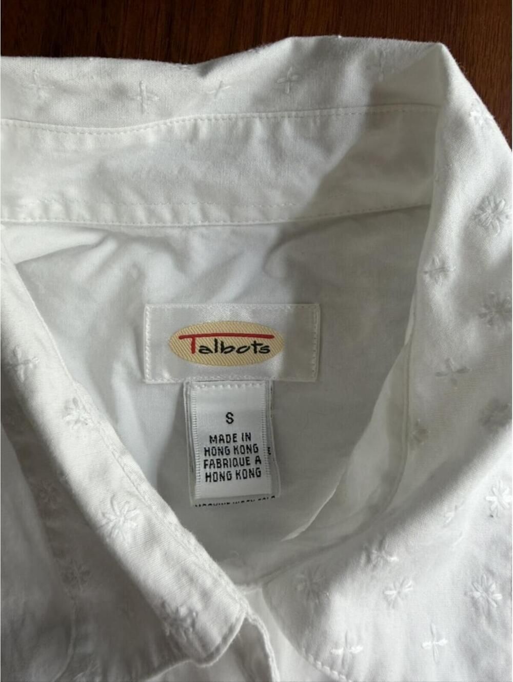 Talbots White 100% Cotton Embroidered Collar Button Front Shirt - Size S - Picture 2 of 4